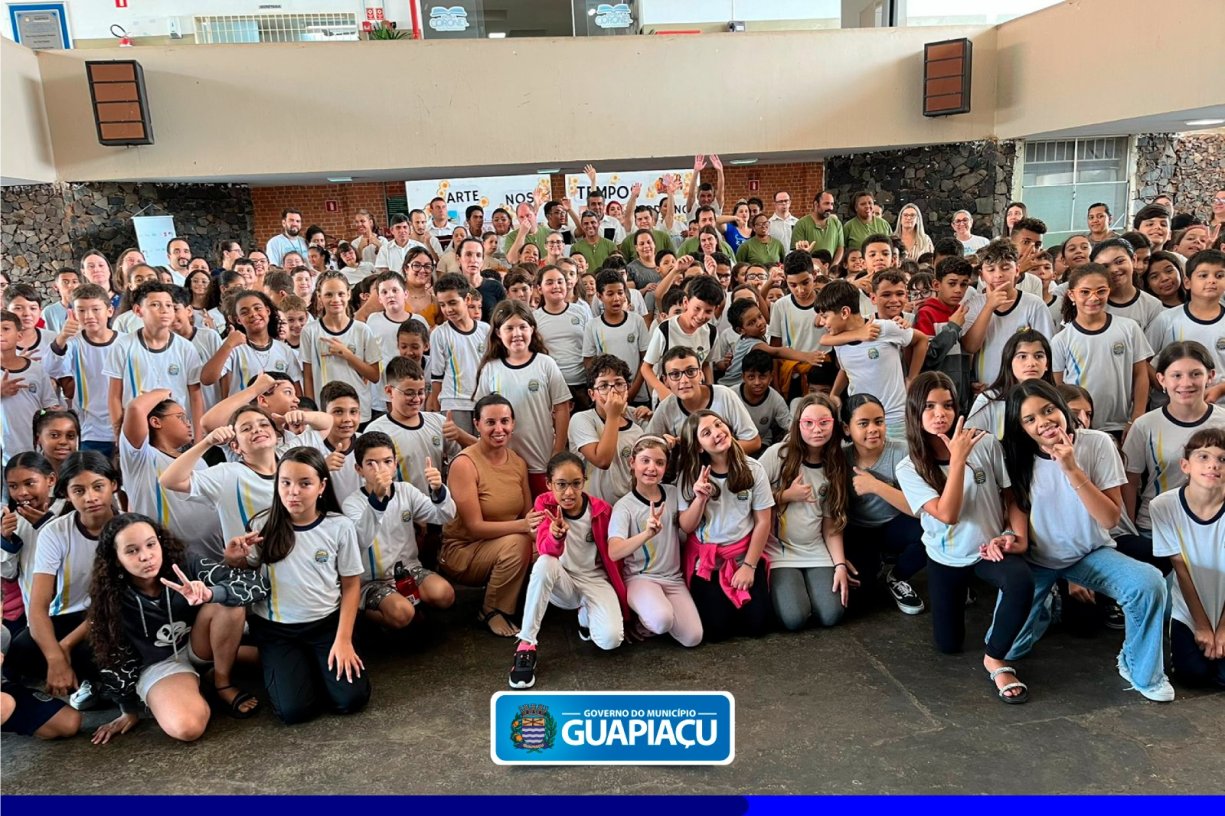 Alunos da APAE de Rio Preto fazem apresentação na Escola Coronel